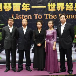 家庭乱仑色情黄色片
